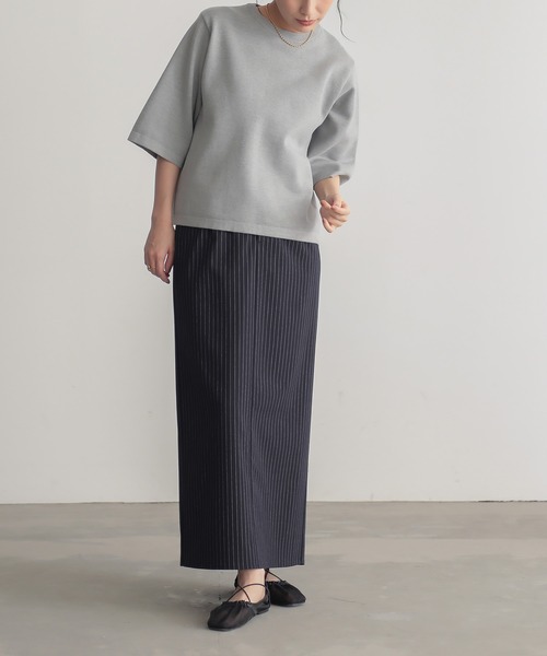 for/c（フォーシー）の「ストレッチナロースカート【サスティナブル】（スカート・レディース・ブラック/グレー/ネイビー・L/M）」の6枚目の写真