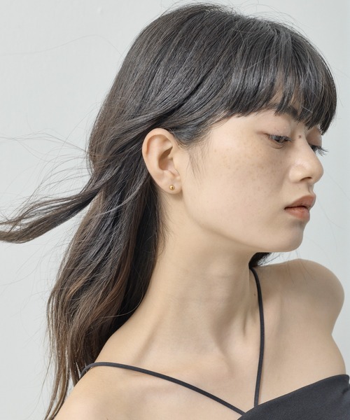 ORLEAN(オルレアン)の「【ORLEAN】 メタルボール ミニピアス 2mm 3mm 4mm サージカルステンレス(ピアス(両耳用)・レディース・シルバー系2/ゴールド系1/ブラック系2/シルバー/ブラック/シルバー系1/ゴールド/ブラック系1/ゴールド系2・フリー)」の9枚目の写真