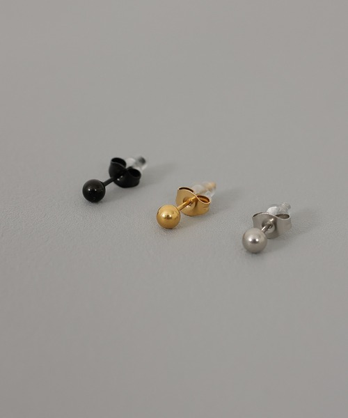 ORLEAN(オルレアン)の「【ORLEAN】 メタルボール ミニピアス 2mm 3mm 4mm サージカルステンレス(ピアス(両耳用)・レディース・シルバー系2/ゴールド系1/ブラック系2/シルバー/ブラック/シルバー系1/ゴールド/ブラック系1/ゴールド系2・フリー)」の10枚目の写真