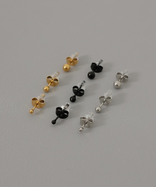ORLEAN(オルレアン)の「【ORLEAN】 メタルボール ミニピアス 2mm 3mm 4mm サージカルステンレス(ピアス(両耳用)・レディース・シルバー系2/ゴールド系1/ブラック系2/シルバー/ブラック/シルバー系1/ゴールド/ブラック系1/ゴールド系2・フリー)」の14枚目の写真
