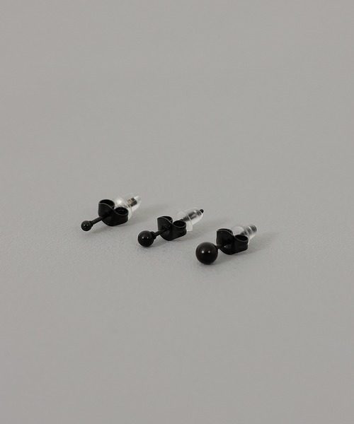 ORLEAN(オルレアン)の「【ORLEAN】 メタルボール ミニピアス 2mm 3mm 4mm サージカルステンレス(ピアス(両耳用)・レディース・シルバー系2/ゴールド系1/ブラック系2/シルバー/ブラック/シルバー系1/ゴールド/ブラック系1/ゴールド系2・フリー)」の11枚目の写真
