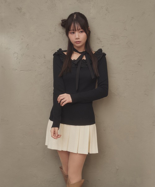 M DOLLY(エムドリー)の「pleats knit amabile skirt/プリーツニットアマービレスカート(スカート・レディース・アイボリー/グレイッシュベージュ/グレー・FREE)」の5枚目の写真