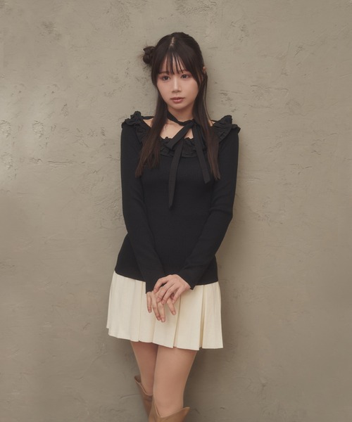 M DOLLY(エムドリー)の「pleats knit amabile skirt/プリーツニットアマービレスカート(スカート・レディース・アイボリー/グレイッシュベージュ/グレー・FREE)」の8枚目の写真