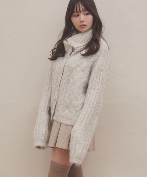 M DOLLY(エムドリー)の「pleats knit amabile skirt/プリーツニットアマービレスカート(スカート・レディース・アイボリー/グレイッシュベージュ/グレー・FREE)」の18枚目の写真