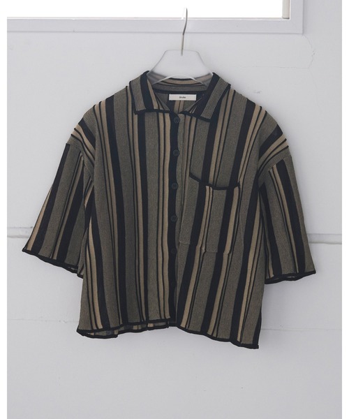 anuke(アンヌーク)の「Stripe Knit Shirts(シャツ/ブラウス・レディース・ベージュ/ブラック・FREE)」の12枚目の写真