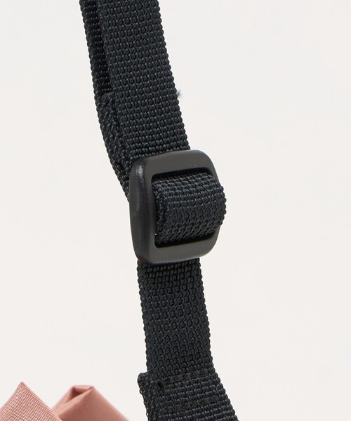 AIGLE（エーグル）の「＜AIGLE＞ドロスト ショルダーバッグ 2WAY（ショルダーバッグ・レディース・ブラック/ライトピンク・FREE）」の12枚目の写真