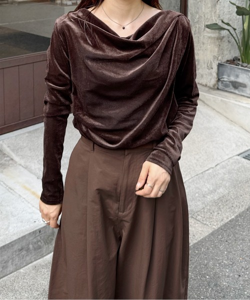 LE MORE(リモア)の「ドレープデザインベロアトップス(Tシャツ/カットソー・レディース・ブラウン/グレー/ブラック・FREE)」の18枚目の写真