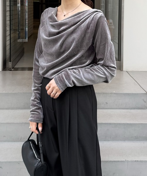 LE MORE(リモア)の「ドレープデザインベロアトップス(Tシャツ/カットソー・レディース・ブラウン/グレー/ブラック・FREE)」の6枚目の写真