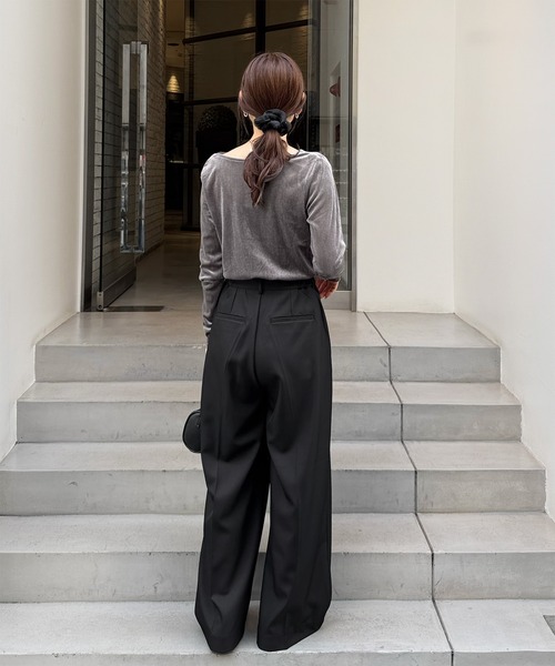 LE MORE(リモア)の「ドレープデザインベロアトップス(Tシャツ/カットソー・レディース・ブラウン/グレー/ブラック・FREE)」の8枚目の写真