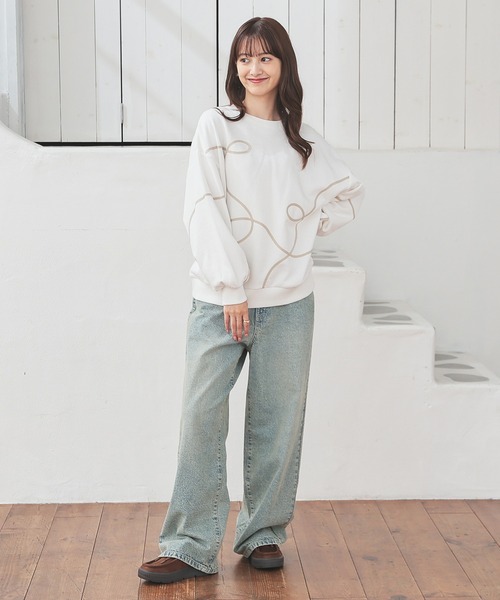 Honeys(ハニーズ)の「コード刺繍ゆるトップス(スウェット・レディース・ブラック/杢グレー/アイボリー/イエロー・S/M/LL/L)」の7枚目の写真