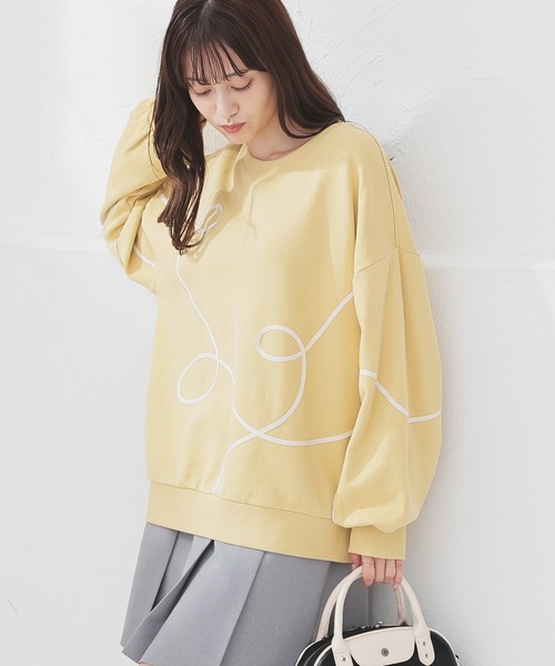 Honeys(ハニーズ)の「コード刺繍ゆるトップス(スウェット・レディース・ブラック/杢グレー/アイボリー/イエロー・S/M/LL/L)」の15枚目の写真