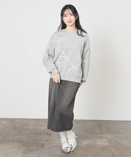 Honeys(ハニーズ)の「コード刺繍ゆるトップス(スウェット・レディース・ブラック/杢グレー/アイボリー/イエロー・S/M/LL/L)」の21枚目の写真