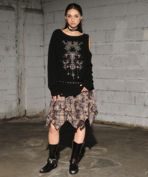 Midnight Move（ミッドナイトムーブ）の「A'GEM/9 × .kom 『MIDNIGHT MOVE/ミッドナイトムーブ』2ホール ロングスリーブ（Tシャツ/カットソー・レディース・ベージュ/ブラック/グレー・FREE）」の6枚目の写真