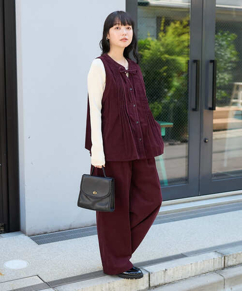 FREAK'S STORE(フリークスストア)の「コーデュロイ タックパンツ<セットアップ対応>(スラックス・レディース・ナチュラル/ネイビー/ワインレッド・MEDIUM/SMALL)」の17枚目の写真