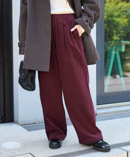 FREAK'S STORE(フリークスストア)の「コーデュロイ タックパンツ<セットアップ対応>(スラックス・レディース・ナチュラル/ネイビー/ワインレッド・MEDIUM/SMALL)」の16枚目の写真