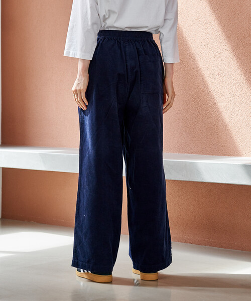 FREAK'S STORE(フリークスストア)の「コーデュロイ タックパンツ<セットアップ対応>(スラックス・レディース・ナチュラル/ネイビー/ワインレッド・MEDIUM/SMALL)」の10枚目の写真