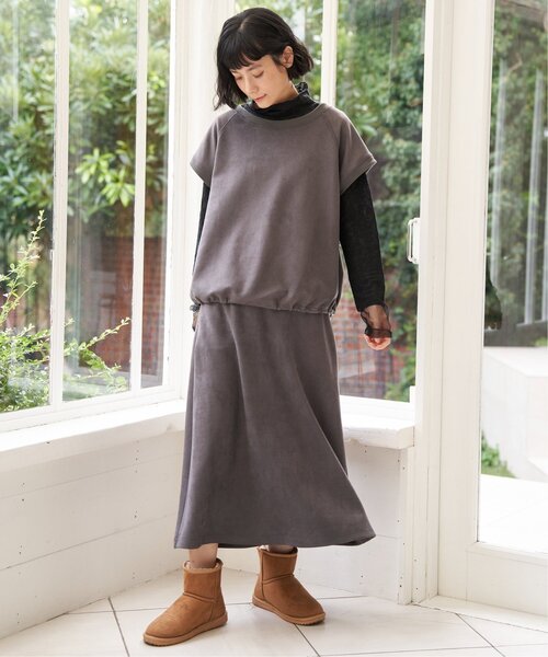 LBC(エルビーシー)の「スエードポンチベストプルオーバー(Tシャツ/カットソー・レディース・オフホワイト/チャコール/カーキ・M)」の7枚目の写真