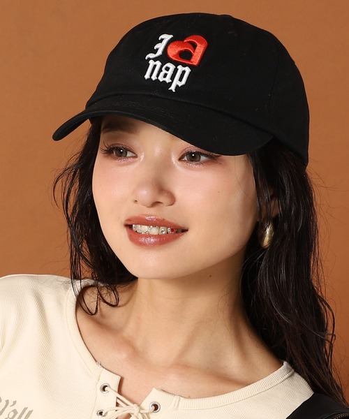 ANAP（アナップ）の「I LOVE anap 刺繍 CAP（キャップ・レディース・ブラック/ブラウン/ピンク・FREE）」の2枚目の写真