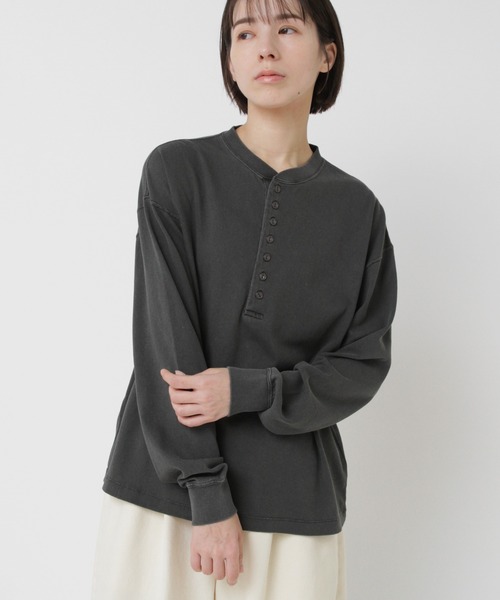 RNA-N(アールエヌエーエヌ)の「M2537 ゆる天竺ヘンリー(Tシャツ/カットソー・レディース・キナリ/スミクロ/オフホワイト・FREE)」の8枚目の写真