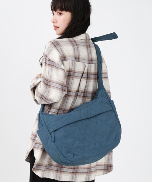 GLOBAL WORK（グローバルワーク）の「キルティングショルダー/598428（ショルダーバッグ・メンズ・ダークブラウン/チャコールグレー/ブルー/ブラック・FREE）」の4枚目の写真