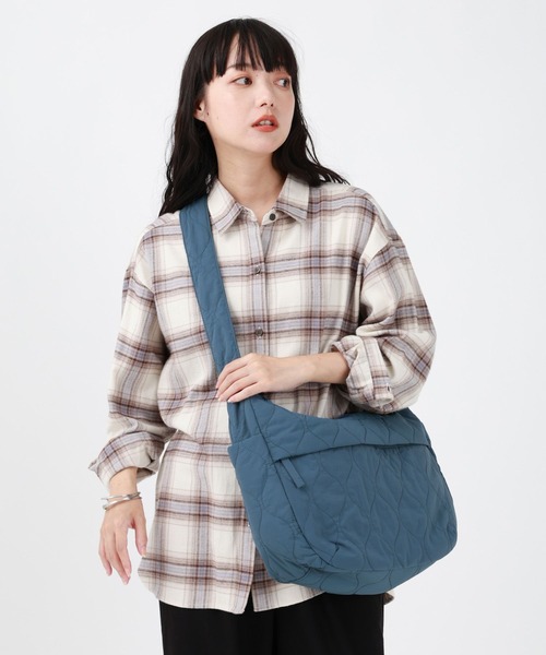 GLOBAL WORK（グローバルワーク）の「キルティングショルダー/598428（ショルダーバッグ・メンズ・ダークブラウン/チャコールグレー/ブルー/ブラック・FREE）」の8枚目の写真