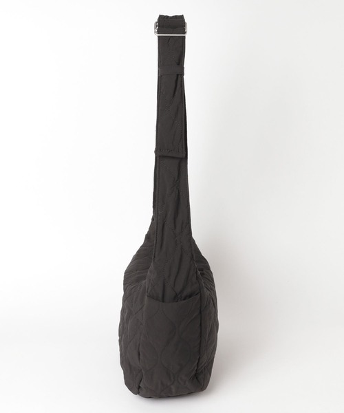 GLOBAL WORK（グローバルワーク）の「キルティングショルダー/598428（ショルダーバッグ・メンズ・ダークブラウン/チャコールグレー/ブルー/ブラック・FREE）」の14枚目の写真