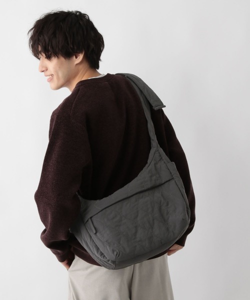 GLOBAL WORK(グローバルワーク)の「キルティングショルダー/598428(ショルダーバッグ・メンズ・ダークブラウン/チャコールグレー/ブルー/ブラック・FREE)」の14枚目の写真