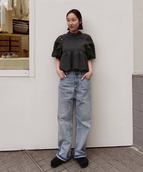 TODAYFUL(トゥデイフル)の「Puffsleeve Knit Tops(ニット/セーター・レディース・アイボリー/チャコールグレー・FREE)」の12枚目の写真