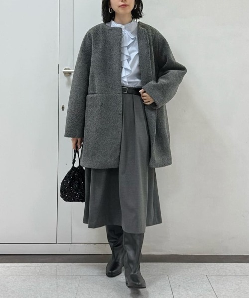 human woman(ヒューマンウーマン)の「◆ボアノーカラーコート(ノーカラーコート・レディース・グレー系その他/ベージュ系その他2・MEDIUM)」の6枚目の写真