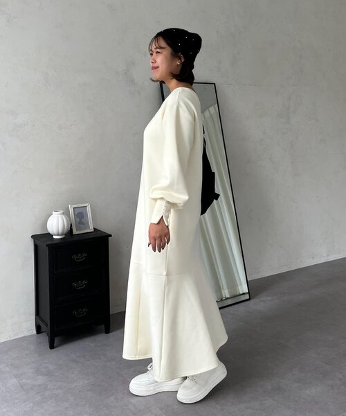 prose verse(プロズヴェール)の「【SAPON】ボートネック裏起毛スウェットワンピース(ワンピース・レディース・ブラック/アイボリー/グレー・MEDIUM/PL/PM/LARGE)」の9枚目の写真