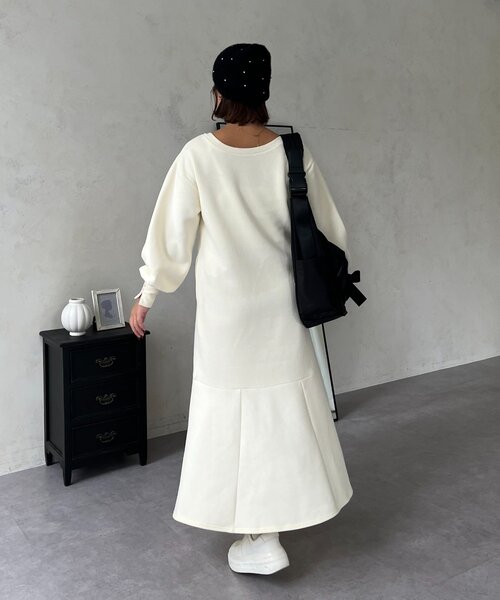 prose verse(プロズヴェール)の「【SAPON】ボートネック裏起毛スウェットワンピース(ワンピース・レディース・ブラック/アイボリー/グレー・MEDIUM/PL/PM/LARGE)」の10枚目の写真