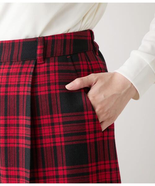 NEWYORKER(ニューヨーカー)の「ウールタータン ワンタックテーパードパンツ(その他パンツ・レディース・レッド・9号/11号)」の16枚目の写真