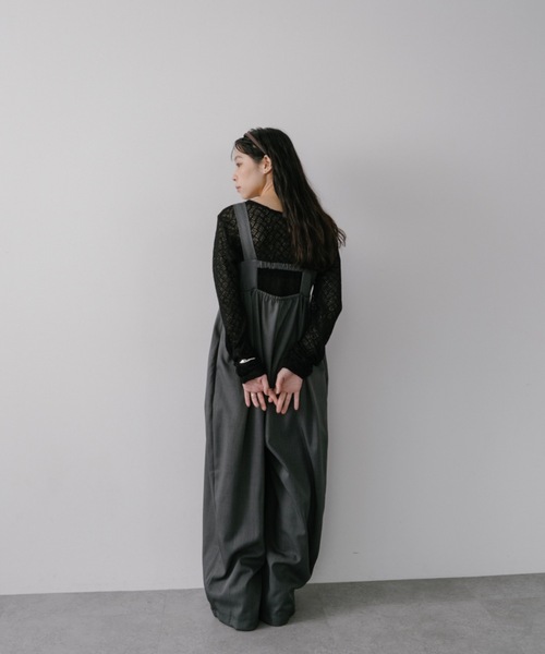 DRWCYS（ドロシーズ）の「タックワイドロンパース（サロペット/オーバーオール・レディース・ブラック/グレー・FREE）」の4枚目の写真