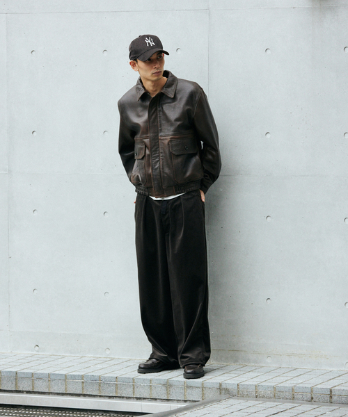 JOURNAL STANDARD（ジャーナルスタンダード）の「トリコット ベロア フェード オーバー パンツ（その他パンツ・メンズ・グレー/カーキ/ブラック系その他・SMALL/MEDIUM/LARGE）」の4枚目の写真