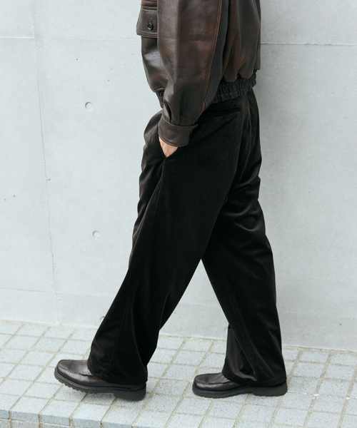 JOURNAL STANDARD（ジャーナルスタンダード）の「トリコット ベロア フェード オーバー パンツ（その他パンツ・メンズ・グレー/カーキ/ブラック系その他・SMALL/MEDIUM/LARGE）」の10枚目の写真