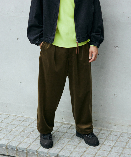 JOURNAL STANDARD（ジャーナルスタンダード）の「トリコット ベロア フェード オーバー パンツ（その他パンツ・メンズ・グレー/カーキ/ブラック系その他・SMALL/MEDIUM/LARGE）」の22枚目の写真