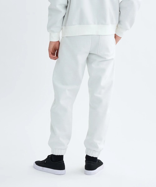 RVCA(ルーカ)の「RVCA メンズ NEW STACK WRWB PT セットアップ対応可能ボトムス 【2025年秋冬モデル】/ルーカボンディングボトムス(SETUP・セットアップ対応可能・空港コーデ)(スウェットパンツ・メンズ・グリーン系その他/ブラック/オフホワイト・X-LARGE/LARGE/MEDIUM/SMALL)」の4枚目の写真