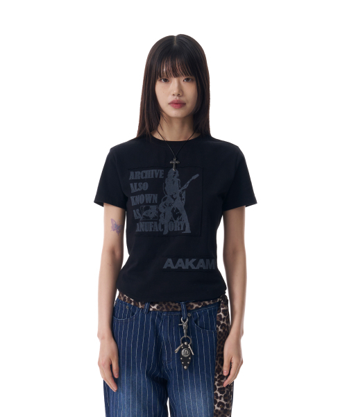 AAKAM(アーカム)の「Washed Patch Half Top (Black)(Tシャツ/カットソー・レディース・その他・1/2)」の2枚目の写真