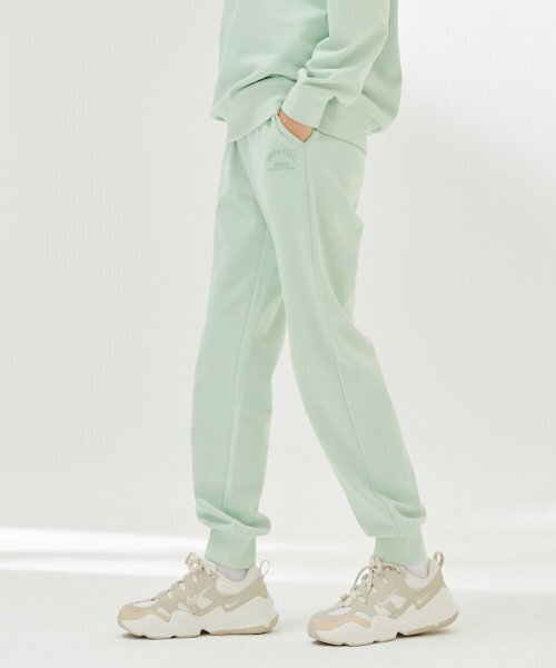 CHASECULT(チェイスカルト)の「レディースジョガーフィットウォームアップパンツ-DARG7263B0S(スウェットパンツ・レディース・ミント・70/76/67)」の4枚目の写真