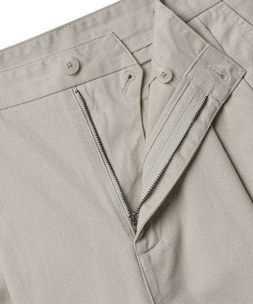 MUSINSA STANDARD（ムシンサスタンダード）の「ツーピンタックワイドチノパンツ [ライトベージュ]（その他パンツ・メンズ・その他・30/31/33/26/27/28/29/40/38/42/36/34/32）」の4枚目の写真