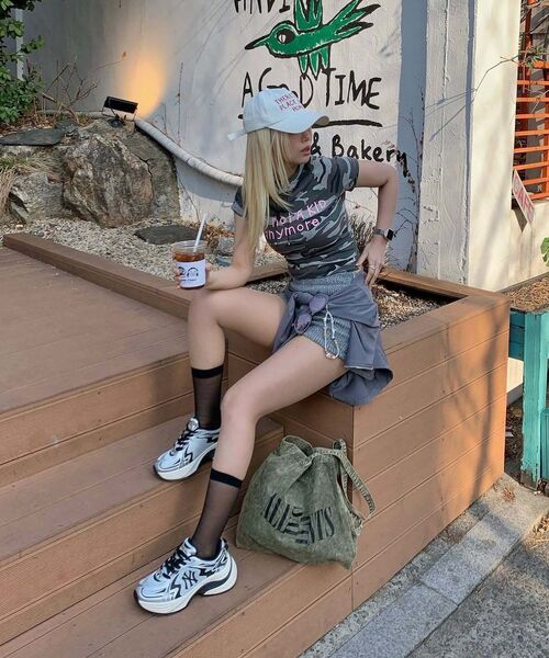 YOUHEE（ユヒ）の「CAMO LETTERING T-SHIRTS GREY（Tシャツ/カットソー・レディース・その他・FREE）」の3枚目の写真