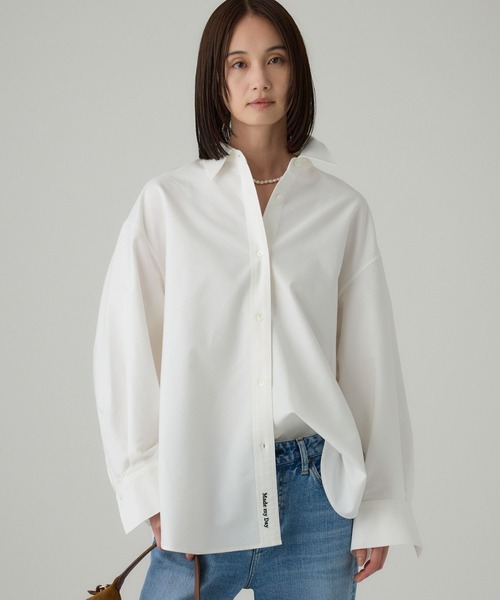 BABYLONE（バビロン）の「オックス刺繍オーバーシャツ（シャツ/ブラウス・レディース・ホワイト/サックスブルー・フリー）」の2枚目の写真