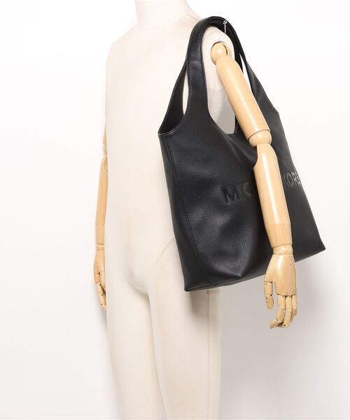 MICHAEL KORS（マイケルコース）の「COOPER SOFT TOTE トートバッグ（トートバッグ・メンズ・ブラック・FREE）」の5枚目の写真