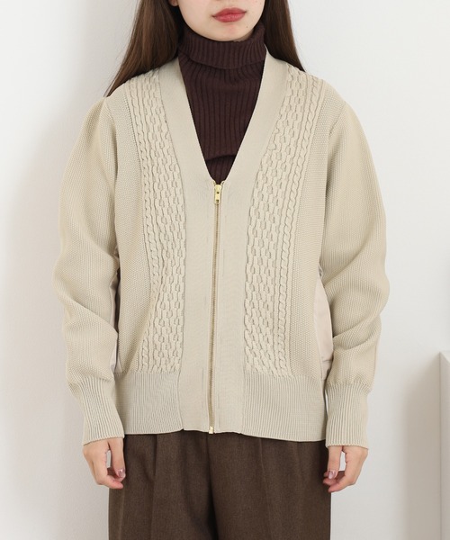 EGLANTINE(エグランティーヌ)の「EGLANTINE 軽量ポリエステルジップカーデ(カーディガン/ボレロ・レディース・ベージュ/ブラック/ダークブラウン・40)」の4枚目の写真