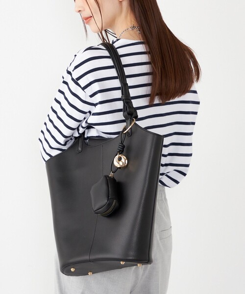 SHIPS Colors(シップス カラーズ)の「SHIPS Colors:バケット トート バッグ(ショルダーバッグ・レディース・ブラウン/ブラック・ONE SIZE)」の20枚目の写真