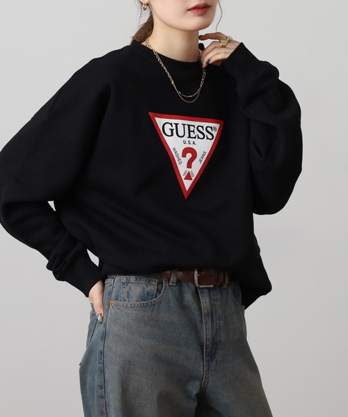 GUESS JEANS（ゲスジーンズ）の「GUESS JEANS アイコニック トライアングルクルーネックスウェット（スウェット・レディース・ブラック/レッド・XS/L/M/S）」の7枚目の写真