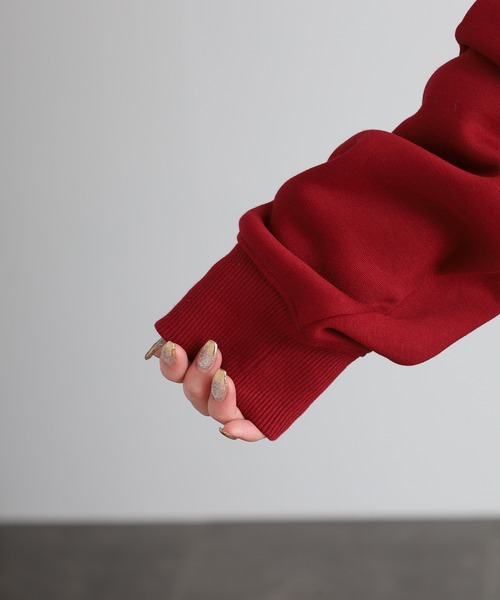 GUESS JEANS（ゲスジーンズ）の「GUESS JEANS アイコニック トライアングルクルーネックスウェット（スウェット・レディース・ブラック/レッド・XS/L/M/S）」の21枚目の写真