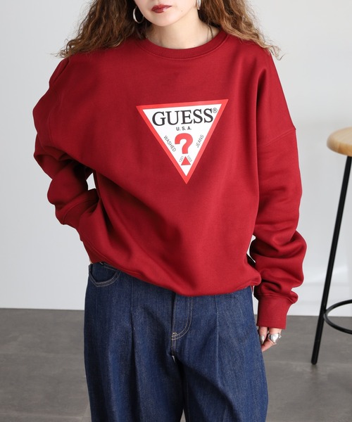 GUESS JEANS（ゲスジーンズ）の「GUESS JEANS アイコニック トライアングルクルーネックスウェット（スウェット・レディース・ブラック/レッド・XS/L/M/S）」の11枚目の写真