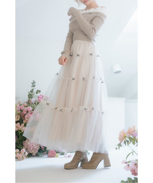 MISTREASS(ミストレアス)の「Mini Ribbon Volume Tulle Tiered Skirt(スカート・レディース・ピンクベージュ/モカ・FREE)」の2枚目の写真