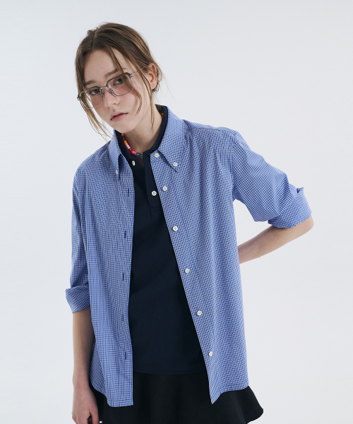 VOYONN(ボヨン)の「ボタンダウンスモールチェックシグネチャーフィットシャツブルー0114(シャツ/ブラウス・レディース・ブルー・LARGE/MEDIUM/SMALL)」の3枚目の写真